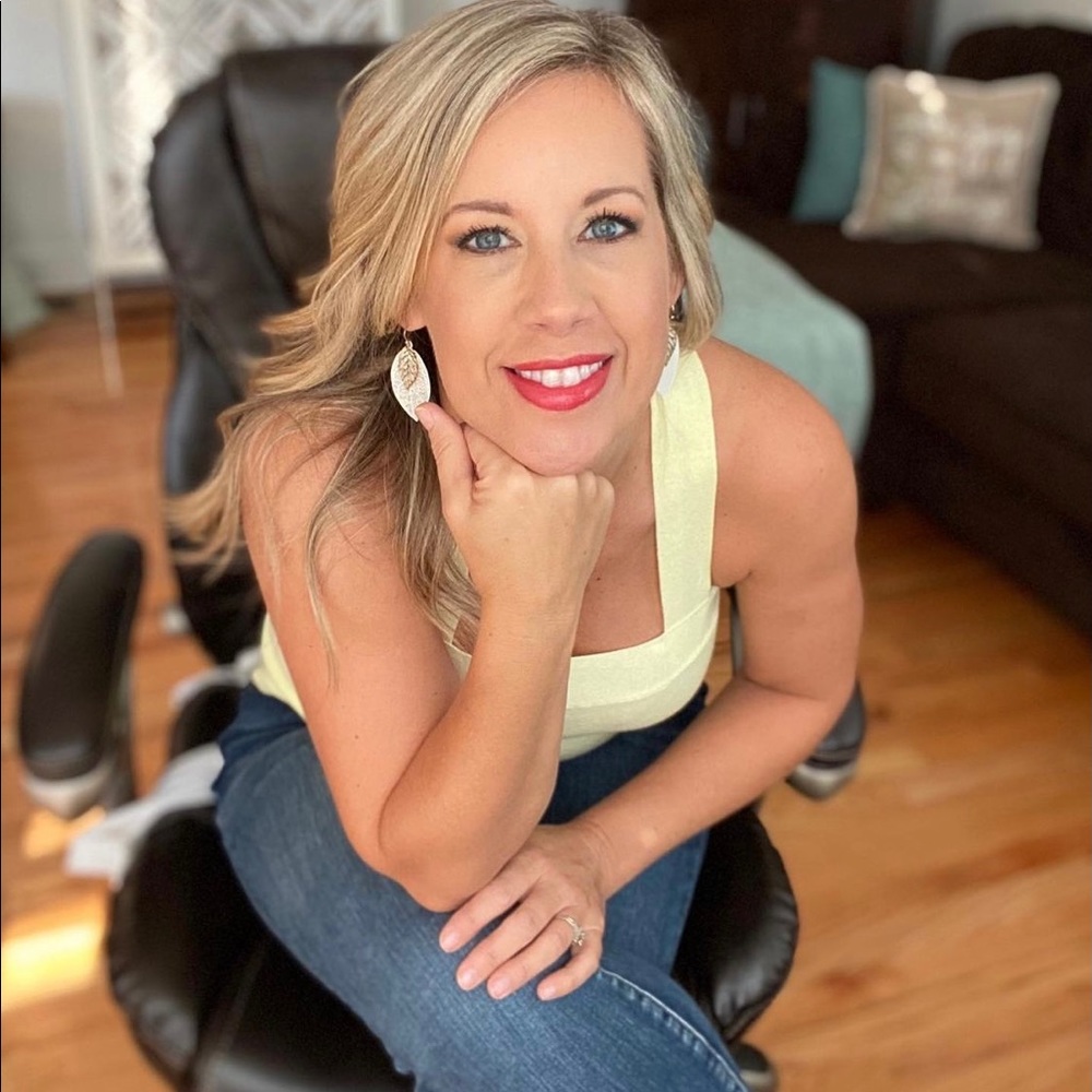 Meet your Posher, Rebekah